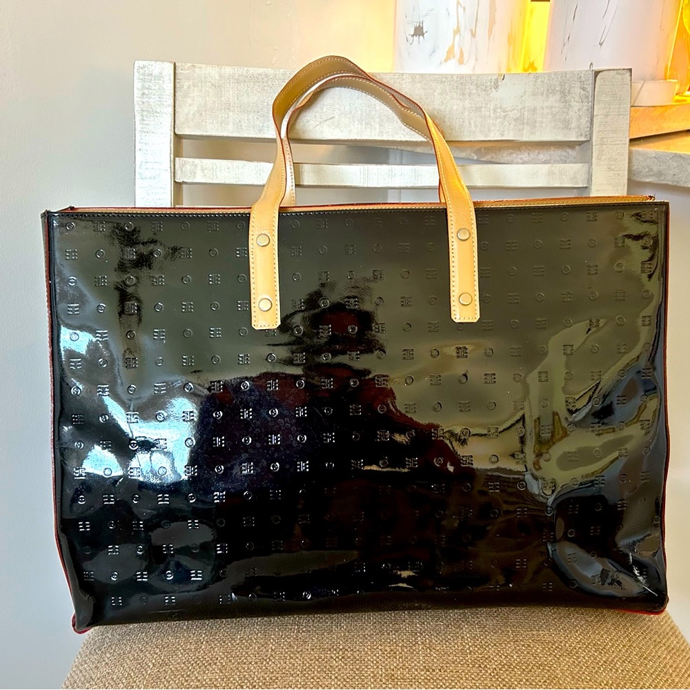 ARCADIA Black Patent Leather Tote